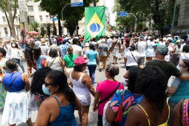 Salvador; Bahia; Brezilya - 08 Aralık 2022: Salvador, Bahia 'da Nossa Senhora da Conceicao da Praia onuruna düzenlenen tören sırasında yüzlerce Katolik inananın yürüyüş yaptığı görüldü..