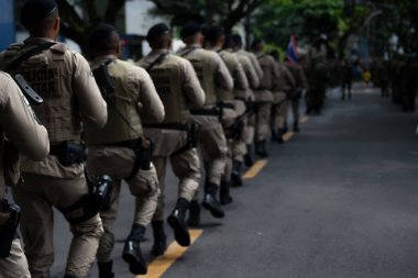 Salvador, Bahia, Brezilya - 07 Eylül 2023: Brezilya 'nın Bahia kentindeki Bağımsızlık Günü münasebetiyle düzenlenen özel bir tabur geçit töreninde görevli askeri polis memurları.