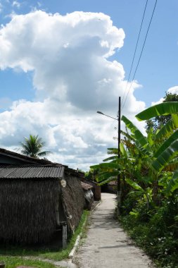 Aratuipe, Bahia, Brezilya - 30 Mayıs 2015: Bahia 'nın Aratuipe kentindeki Maragogipinho sokaklarının görüntüsü.