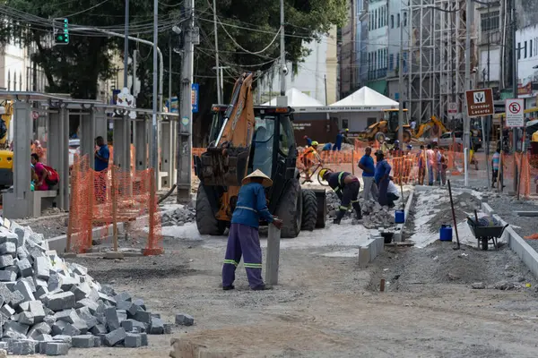 Salvador, Bahia, Brezilya - 05 Ocak 2024: Bahia 'nın Salvador kentindeki ticari bölgede Rua da Conceicao da Praia' da inşaat alanı.