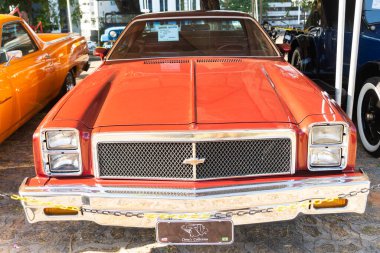 Salvador, Bahia, Brezilya - 02 Aralık 2023: 1976 Chevrolet El Camino Salvador, Bahia 'da bir klasik araba fuarında sergilenmektedir..