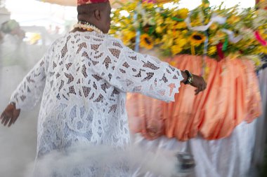 Santo Amaro, Bahia, Brezilya - 19 Mayıs 2019: Candomble taraftarlarının Santo Amaro, Bahia 'daki Bembe do Mercado partisine katıldıkları görüldü.