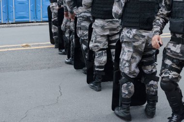Salvador, Bahia, Brasil - Setembro 07, 2019: Brezilya 'nın Bahia kentindeki bağımsızlık geçidi sırasında askeri polis askerleri görüldü.