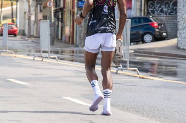 Salvador, Bahia, Brezilya - 15 Eylül 2019: İnsanlar Bahia 'nın Salvador kentindeki bir yarışa katılırken görülüyor.