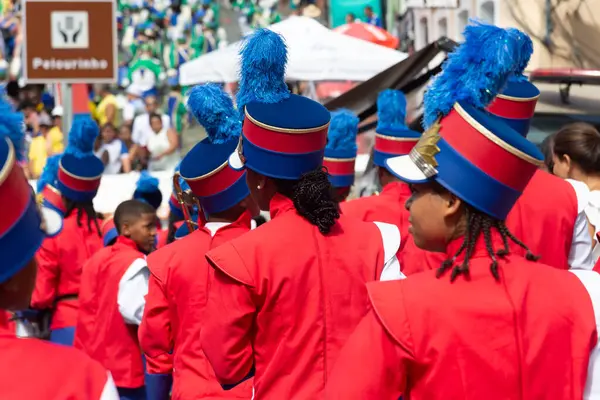 stock image Salvador, Bahia, Brazil - July 02, 2024: Several public school students are seen parading during Bahia independence celebration, in Pelourinho, in the city of Salvador.