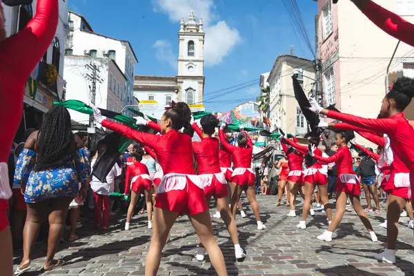 stock image Salvador, Bahia, Brazil - July 02, 2024: Public school students are seen performing during the Dois de Julho celebration in Pelourinho, in the city of Salvador, Bahia.