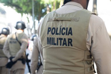 Salvador, Bahia, Brezilya - 07 Eylül 2024: Brezilya 'nın Bahia kentinde düzenlenen Brezilya Bağımsızlık Günü kutlamaları sırasında askeri polis memurları oluşurken görüldü.