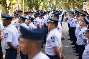 Salvador, Bahia, Brezilya - 07 Eylül 2024: Brezilya 'nın Bahia kentindeki Salvador kentindeki bağımsızlık kutlamaları sırasında Hava Kuvvetleri personeli hareketsiz görünüyor.