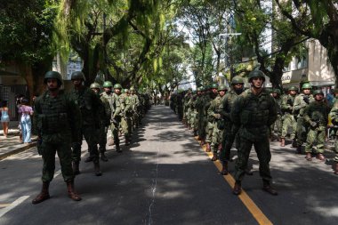 Salvador, Bahia, Brezilya - 07 Eylül 2024: Brezilya 'nın Bahia kentinde Brezilya' nın bağımsızlığını kutlayan askerler görülüyor.