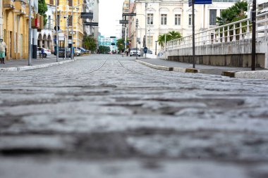 Salvador, Bahia, Brezilya - 12 Ekim 2024: Şili Caddesi Salvador, Bahia 'nın tarihi merkezinde yer almaktadır..