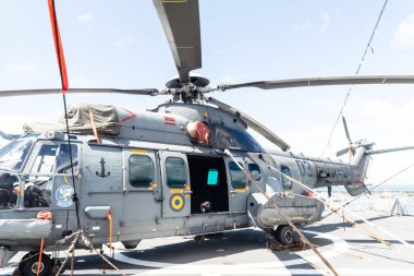 Salvador, Bahia, Brezilya - 26 Ocak 2025: Brezilya 'nın Salvador limanında bir donanma helikopterinin görüntüsü.