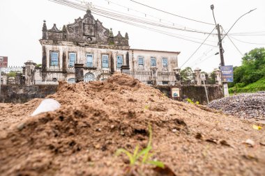 Santo Amaro, Bahia, Brezilya - 18 Mayıs 2025: Kilise ve Bahia 'nın başkenti Santo Amaro' da bulunan Mütevazi Meryem Ana Manastırı.