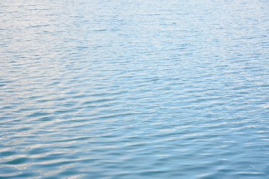 Atlantik Okyanusunda Mavi Su Deseni Öğlen Vaktinde