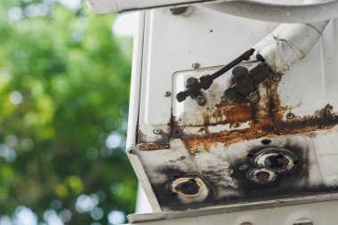 Paslı boruların soğutma durumunu hizmet yaşamlarına göre ayarla.