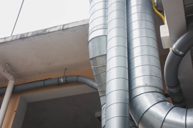 Büyük klima havalandırma kanalı.