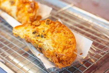 Tavada kızarmış istiridye yakın plan.