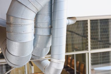 Büyük klima havalandırma kanalı.