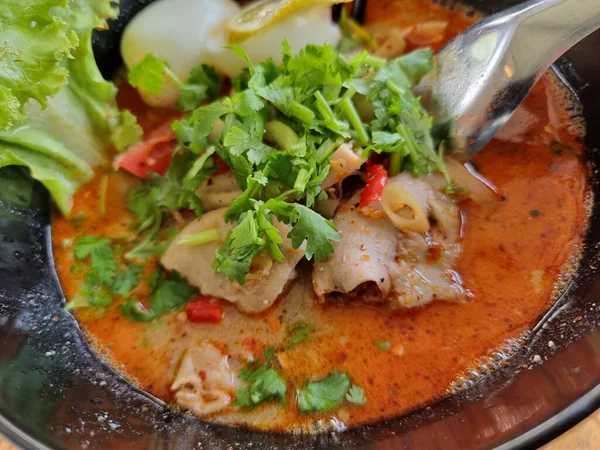 Cremige Tom Yum Nudeln Ist Ein Berühmtes Essen Von Thailand — Stockfoto