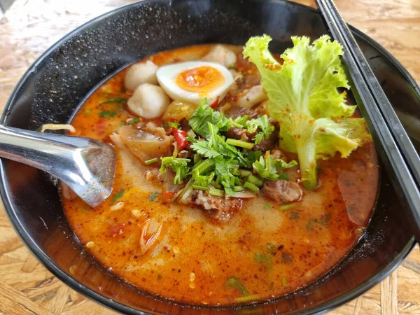 Creamy Tom Yum Noodles Uma Famosa Comida Tailândia Pode Ser — Fotografia de Stock