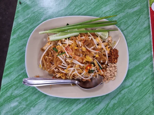 Pad Thai Uma Famosa Comida Tailândia Tipo Prato Macarrão Molho — Fotografia de Stock