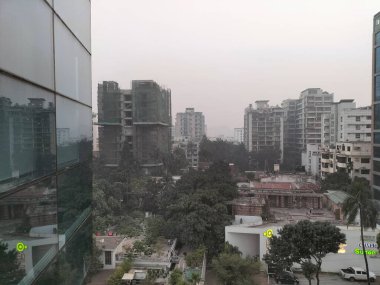 Dhaka şehrinin modern kısmının resmi: Gulshan-2 'den alınan gökdelen resmi