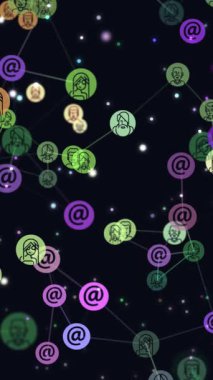 Dijital, motion grafik video animasyon ağ soyut kullanıcılar, online topluluk, uçan afiş, posta simgeleri. Posta Internet portalı insanlar arasında popülerlik büyüyen kavramı.