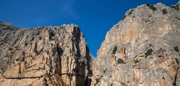 Stock image The King's Little Path. The famous walkway along the steep walls of a narrow gorge in El Chorro. Malaga province, Spain.