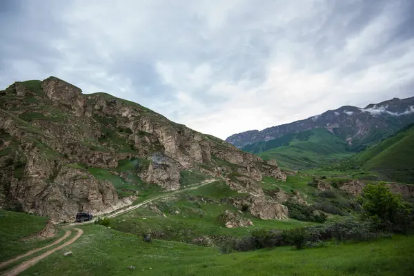 Summer Mountain Landscape Amazing View Valley Lush Green Pastures Caucasus — Φωτογραφία Αρχείου