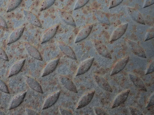 Aşınmaya dirençli siyah demirden yapılmış boya metal yüzeye uygulanmış..