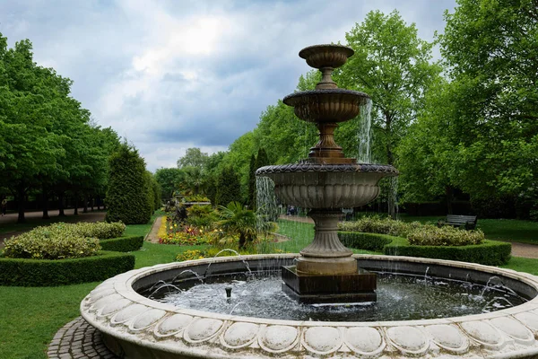 London 2022 Fountain Foreground Flower Beds Regent Park — Foto de Stock