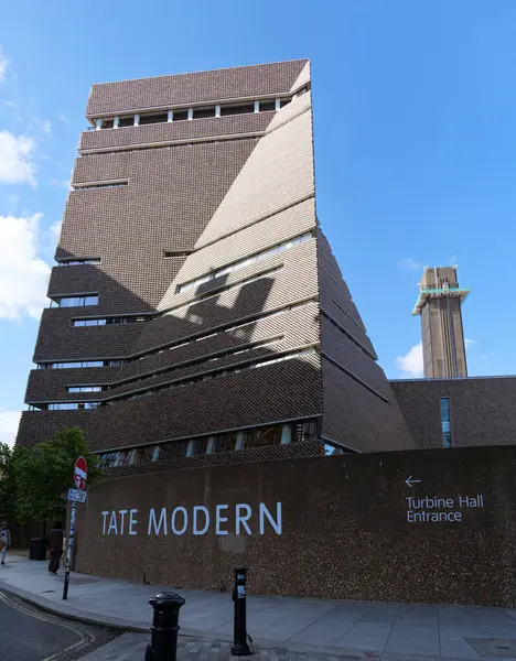 stock image London - 06 10 2022: View of the Tate Modern Blavatnik Building