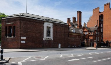 Londra - 06 16 2022: İngiliz Keşif Topluluğu Kensington Gore görüşü