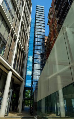 ondon - 06 20 2022: Knightsbridge 'deki Hyde Park Sitesine Giriş