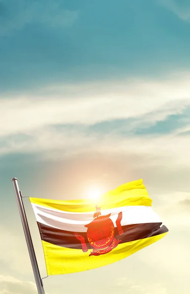 Бруней Размахивает Флагом Красивом Небе Солнцем — стоковое фото