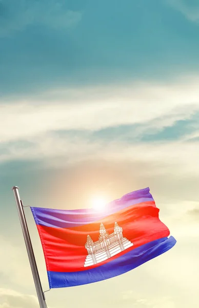Camboja Acenando Bandeira Céu Bonito Com Sol — Fotografia de Stock
