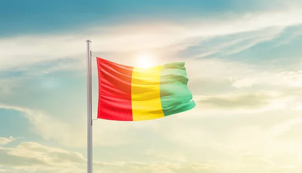 Guinea Waving Flag Beautiful Sky Sun — Zdjęcie stockowe