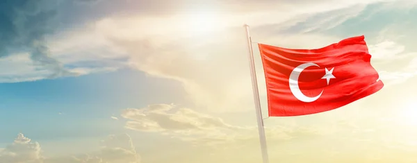 Turkey Waving Flag Beautiful Sky Sun — Photo