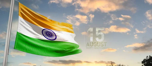 India Ondeando Bandera Hermoso Cielo Con Nubes — Foto de Stock