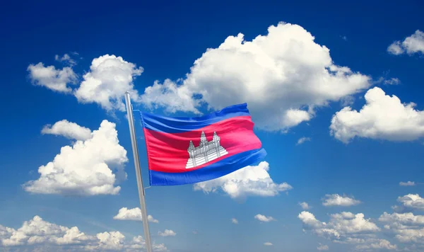 Kambodja Viftar Flagga Vacker Himmel Med Moln — Stockfoto