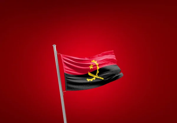 赤に対するアンゴラ国旗 — ストック写真