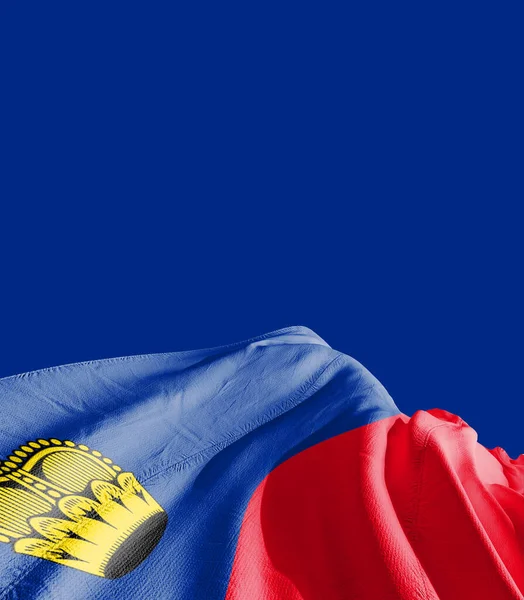 Bandeira Liechtenstein Contra Azul Escuro — Fotografia de Stock