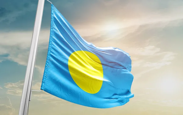 Palau Waving Flag Sky — Stok fotoğraf