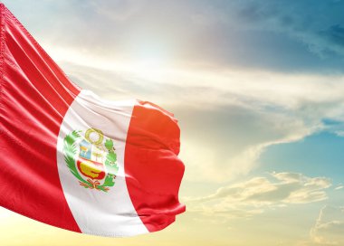 Gökyüzüne karşı Peru bayrağı 