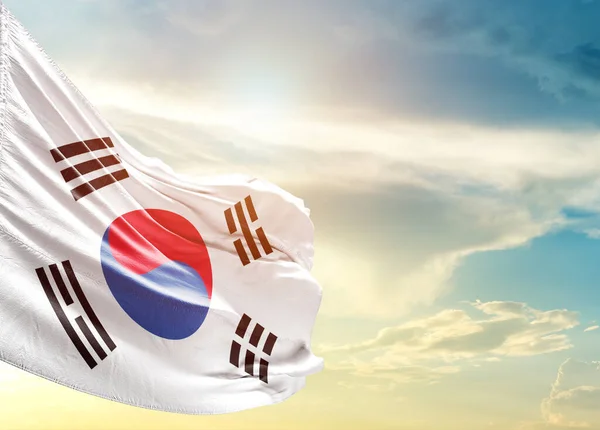 Corea Del Sur Bandera Contra Cielo —  Fotos de Stock