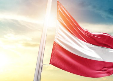 Avusturya bayrağı güneşe karşı
