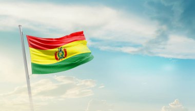 Bolivya Bulutlu mavi gökyüzüne bayrak sallıyor