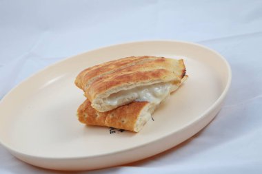 Masadaki lezzetli turtanın yakın görüntüsü