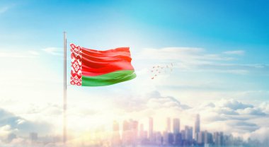 Şehir manzarasının üzerinde Belarus bayrağı simgesi 