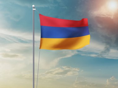 Ermenistan ulusal bayrağı bulutlarla gökyüzüne doğru dalgalanıyor 