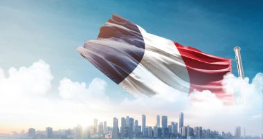 Fransa ulusal bayrağı gökyüzünde dalgalanıyor 